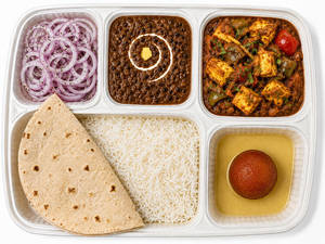 Jumbo Kadhai Paneer Thali