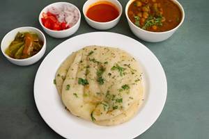 Chole Kulcha