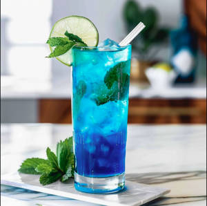 Blue Ocean Mojito