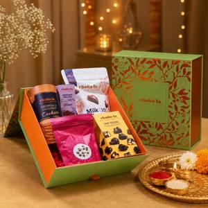 Luxury Celebration Small Hamper [Small, Serves 4]
