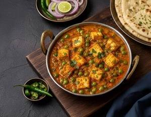 Muttor Paneer