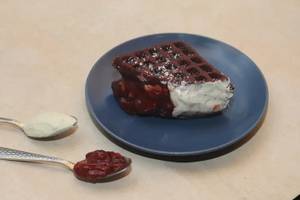 Redvelvet Berry Waffle.