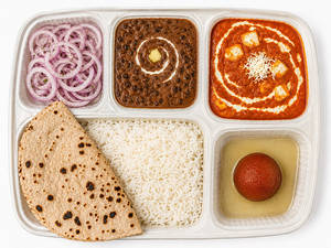 Jumbo Butter Paneer Thali