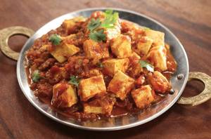 Spicy Paneer Tawa Masala [8 Pieces]
