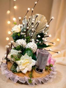 Dry Flower With Candle Gift