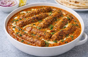 Chicken Seekh Kabab Curry [8 Pieces]