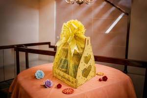 Golden Sunshine Heart-Motif Wooden Celebration Basket