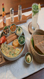 Scrumptiious Biggie Breakfast