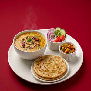 Dal Tadka With 2 Laccha Parantha Box
