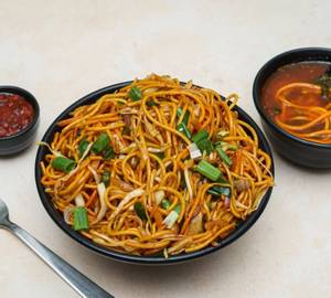 Veg hakka noodles