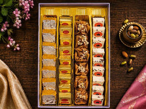 4 MIX SWEETS BOX
