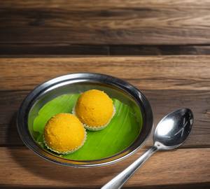 Besan Ladoo [2 Pieces]