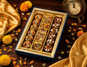 Diwali Gift Assorted Box [Patisa+Pinni+Besan Spl] (800gms)