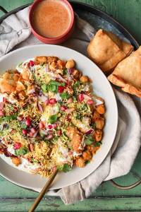 Samosa Dahi Chaat