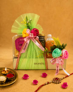 B1580e (Ch17) Assorted Hamper