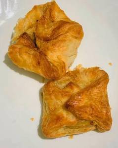 Egg Puff [2 Pieces] with Tea
