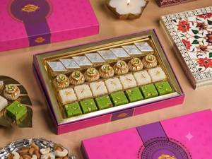 Kaju & Khoya Assorted Sweets Box