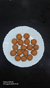 Besan Laddu