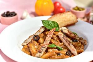 Trio Sauce Pasta Non Veg