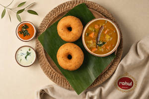Vada with Sambhar ( 2 pcs )