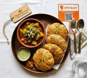 6Pcs Masala Puri With Aloo Ki Sabzi