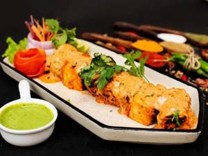 Roganjosh paneer tikka (6 Pieces, Serves 2-3)