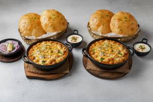 Double Cheese Chole [250 ml] With 2 Bhature