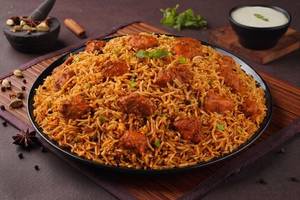 Andhra Chicken Biryani (Serves 2)