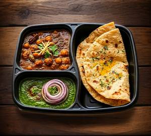 Amritsari chole thali