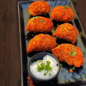Chicken kurkure momos