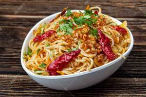 Veg Chilli Garlic Noodles