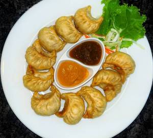 Chicken fried momos