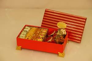 Red Dry Fruits Box (700 g)