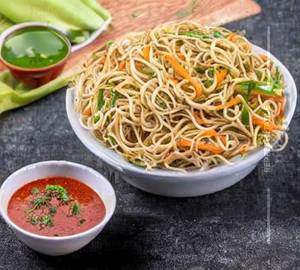 Singa Puri Veg Noodles