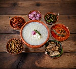 Ice Briyani ( Pickle,Small Onion,Gadi Milaga, Fish Curry,Kothavarangai Vathal ,Dry Fish fry