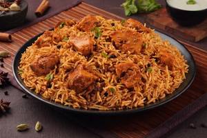Hyderabadi Tandoori Soya Chaap Biryani (Serves 1)