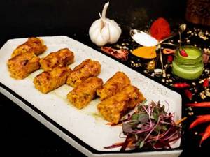 Chicken Seekh Kebab (8-10 Pieces, Serves 2-3)