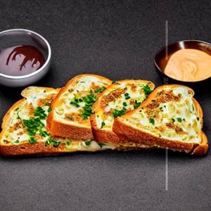 Onion cheese toast