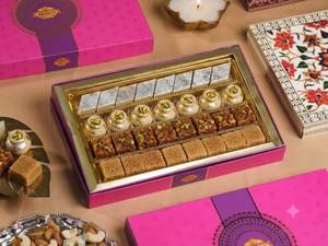 Kaju & Ghee Assorted Sweets Box