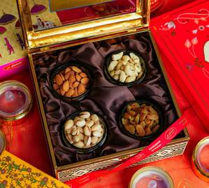 4 Jar Dry Fruit Box (550 Gms)