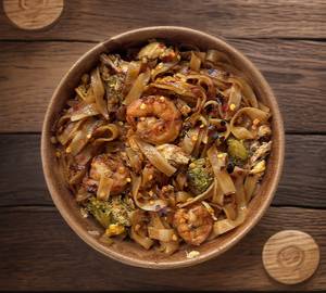 Garlic Prawn Pad See Ew