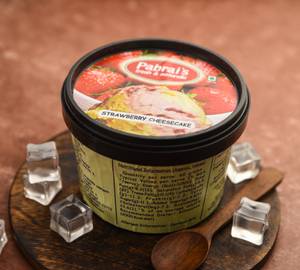Strawberry Cheesecake Ice Creams (500 ml)