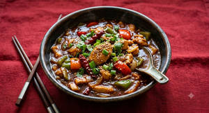 Chicken In Schezwan Sauce Gravy