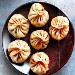 Paneer Stuffed Momos