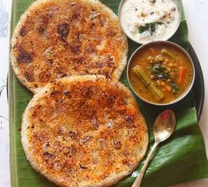 Onion Podi Uthappam