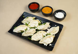Veg. Chilly Cheese Momos