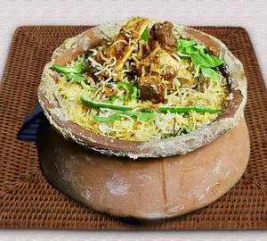 Matka Murgh Lucknowi Biryani [1 Kg]