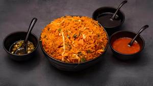 Veg Schezwan Rice [Full]
