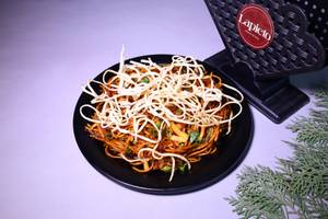 Veg Hakka Noodles