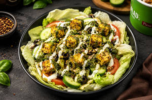Veg Pesto Paneer Salad